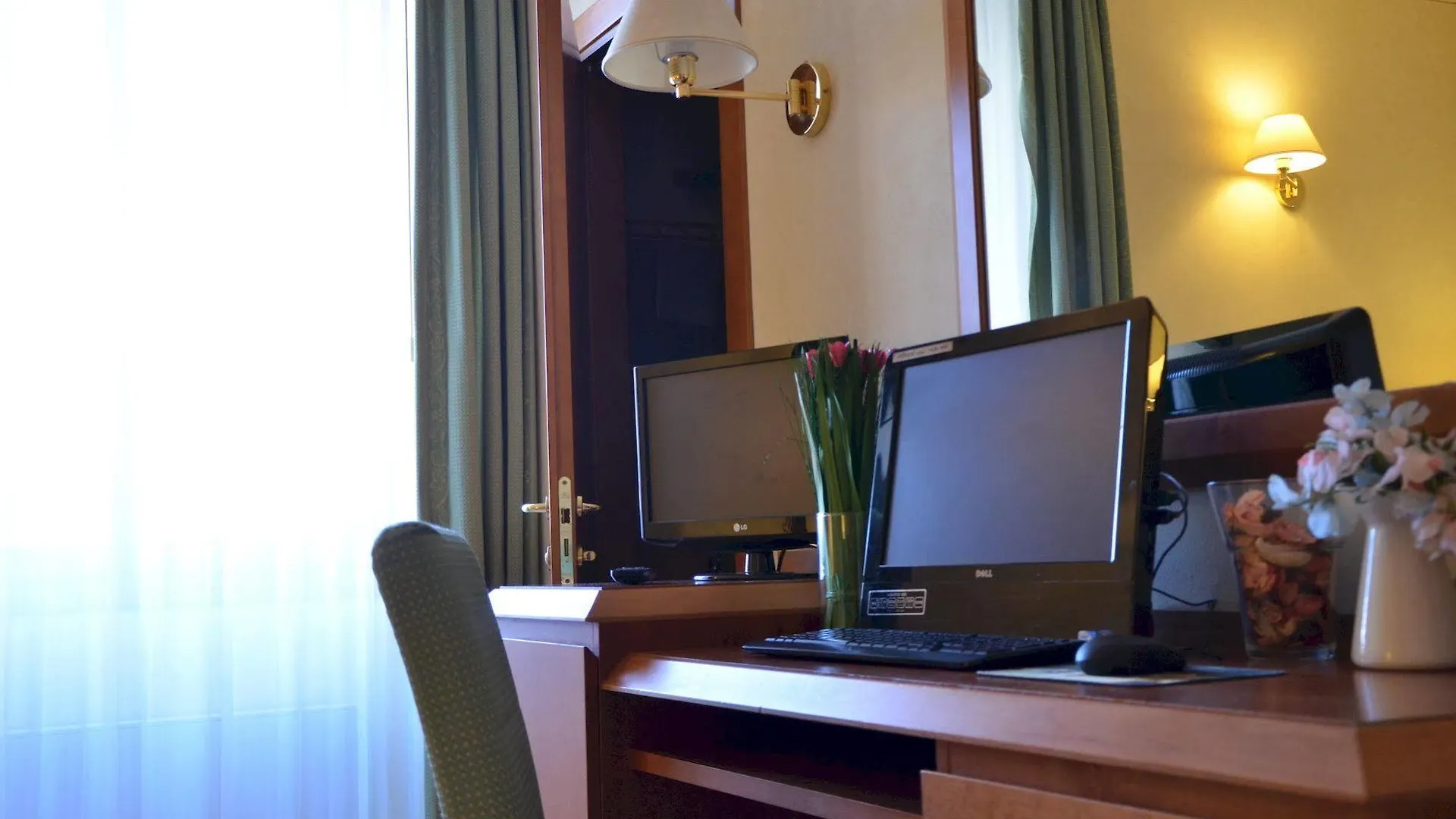 Hostel Archi Rossi Florence Italy