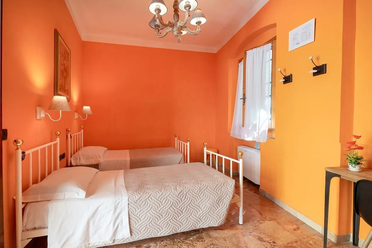Hostel Archi Rossi Florence 0*,